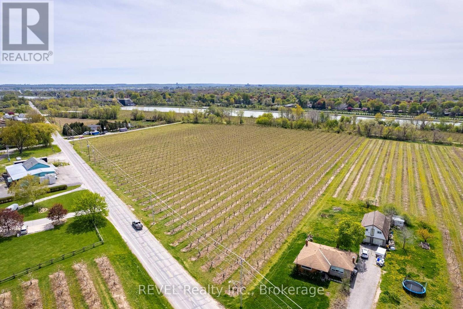 located at the corner of Scott St. and Read Rd - 160 Read Road, St. Catharines (Port Weller), ON