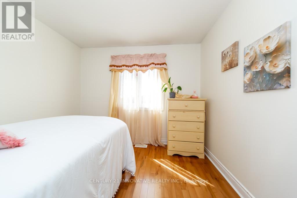 2504 Prestonvale Road, Clarington, ON - Indoor Photo Showing Bedroom