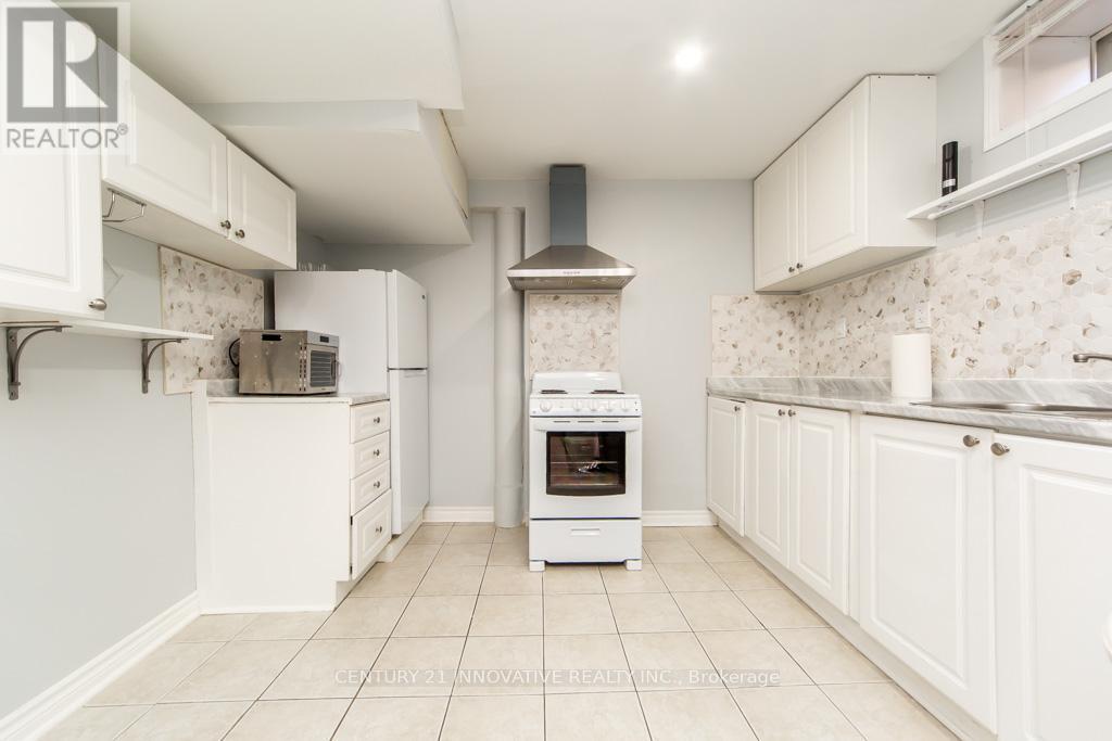 2504 Prestonvale Road, Clarington, ON - Indoor Photo Showing Kitchen
