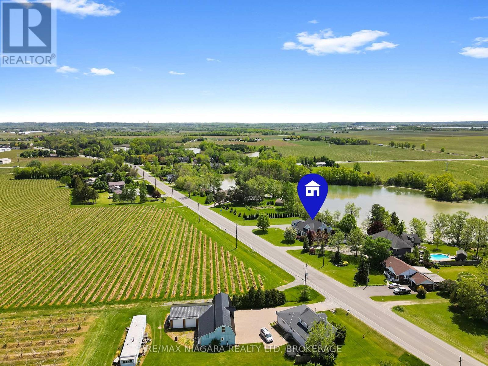 1448 Four Mile Creek Road, Niagara-On-The-Lake (Virgil), ON - Outdoor With View