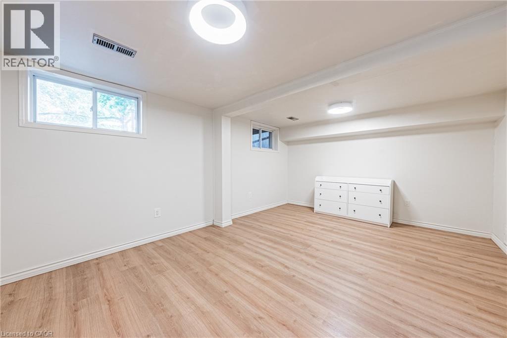 13 East 21St Street, Hamilton, ON - Indoor Photo Showing Other Room