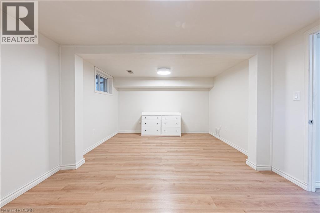 13 East 21St Street, Hamilton, ON - Indoor Photo Showing Other Room