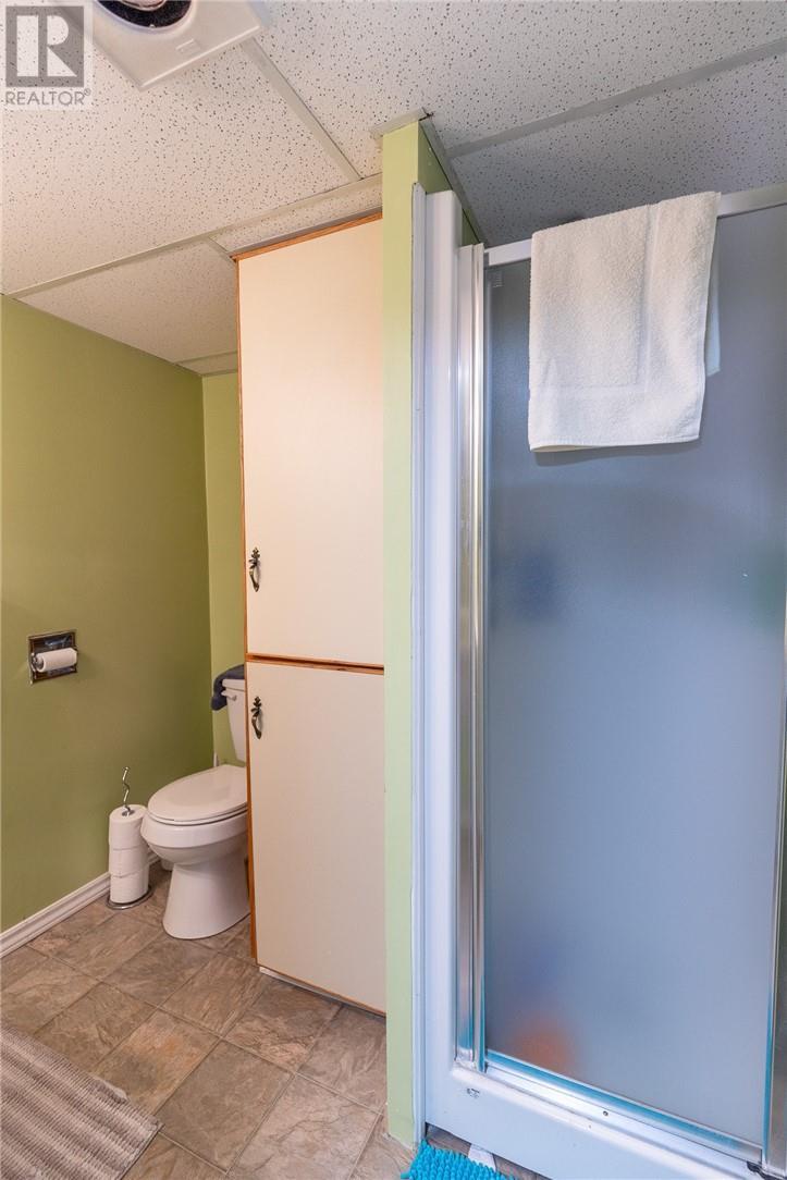 373 Avery Drive, Espanola, ON - Indoor Photo Showing Bathroom