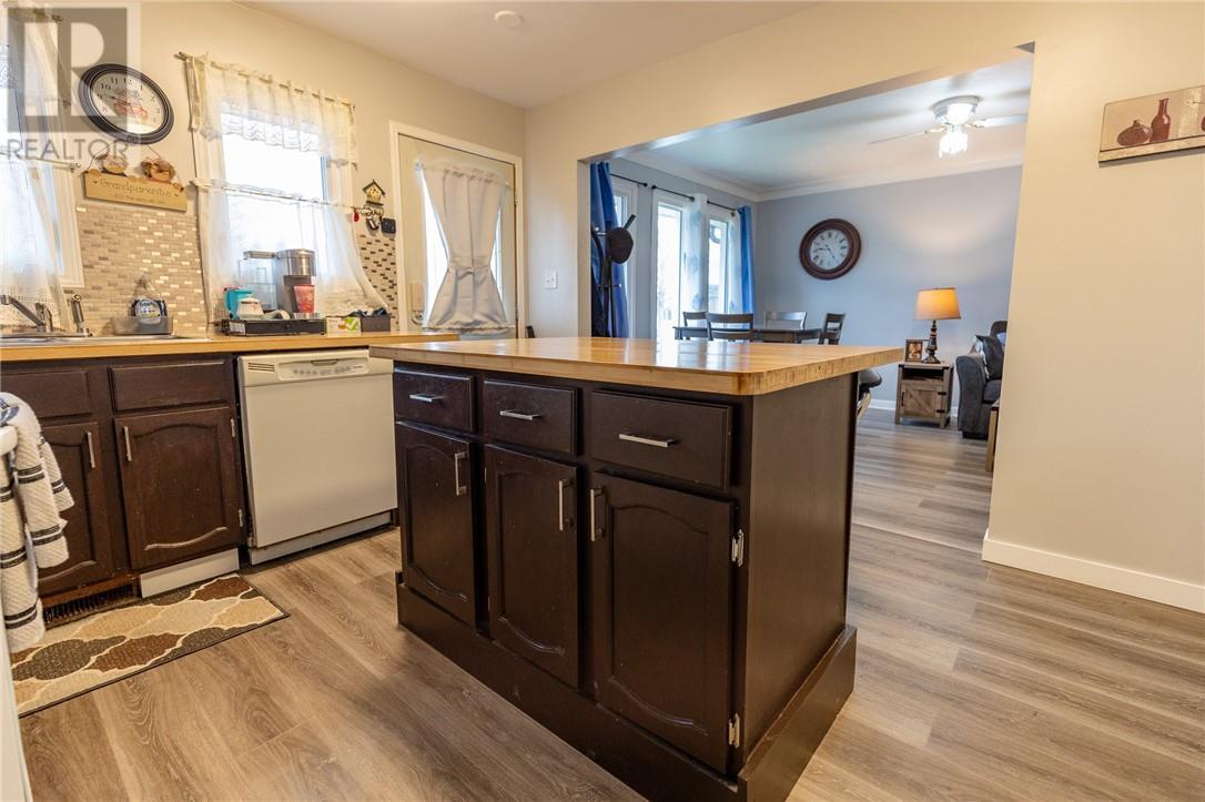 373 Avery Drive, Espanola, ON - Indoor Photo Showing Kitchen