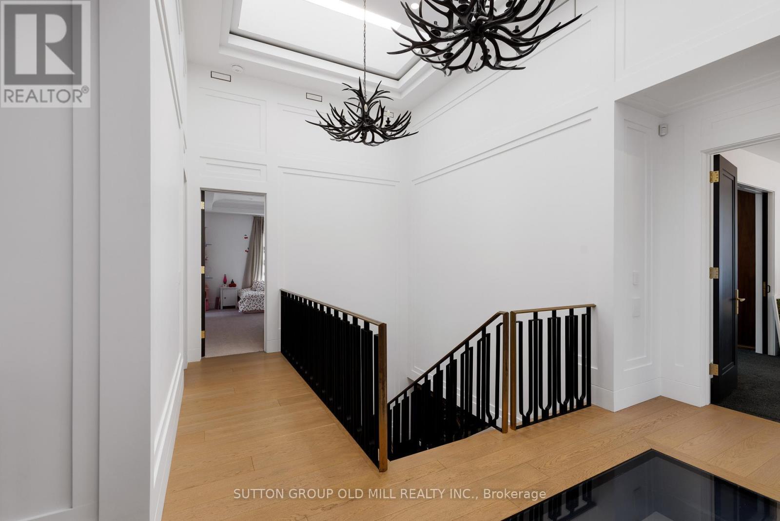 18 Blair Athol Crescent, Toronto, ON - Indoor Photo Showing Other Room