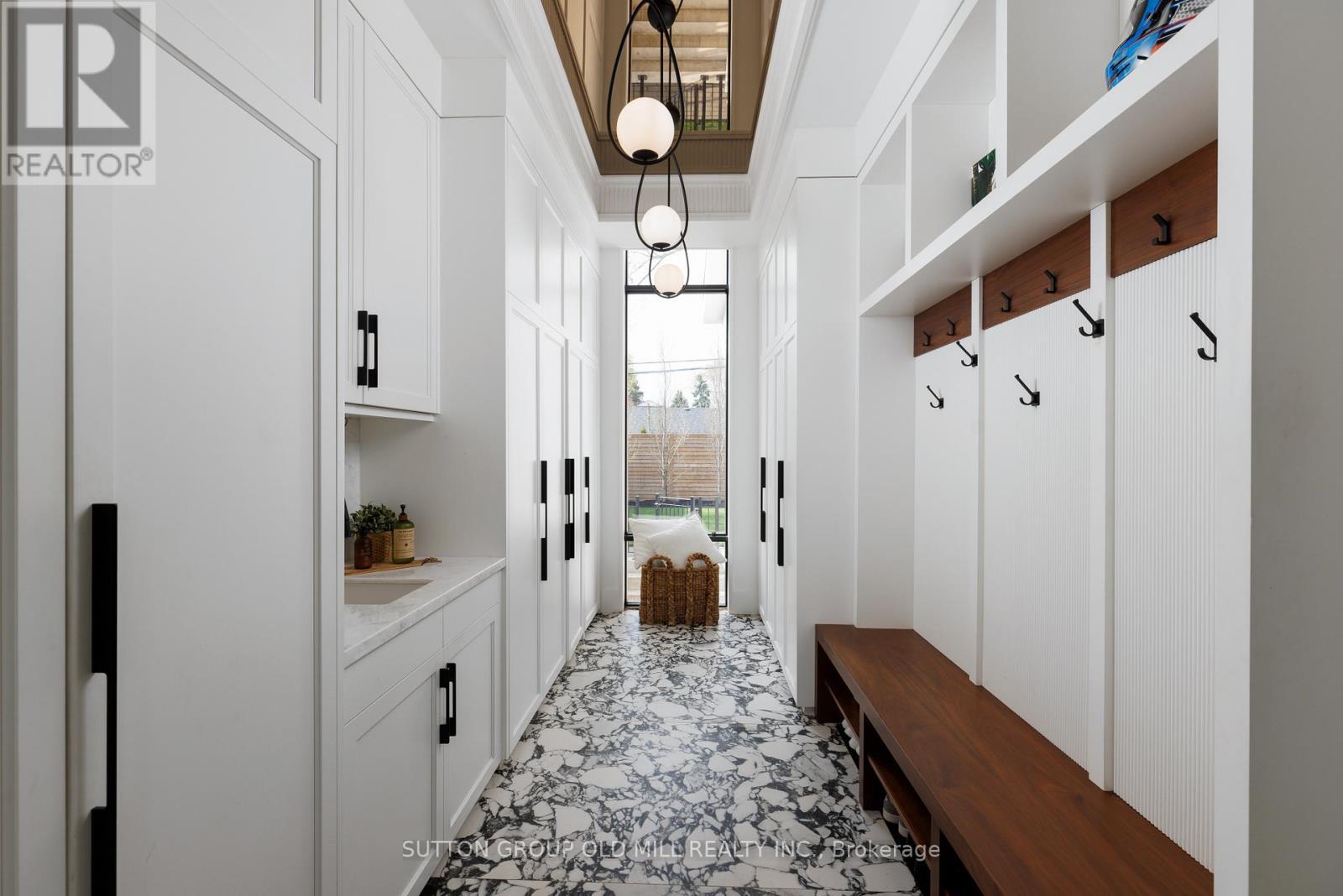 18 Blair Athol Crescent, Toronto, ON - Indoor Photo Showing Other Room
