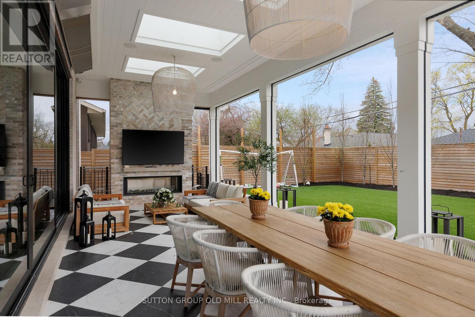 18 Blair Athol Crescent, Toronto, ON - Indoor Photo Showing Dining Room With Fireplace