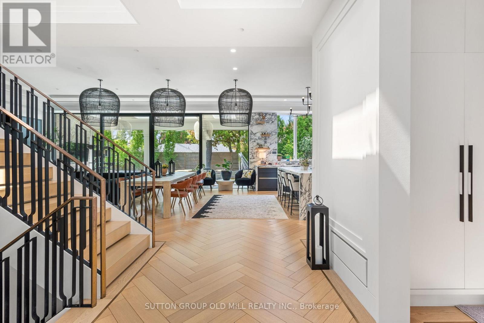 18 Blair Athol Crescent, Toronto, ON - Indoor Photo Showing Other Room