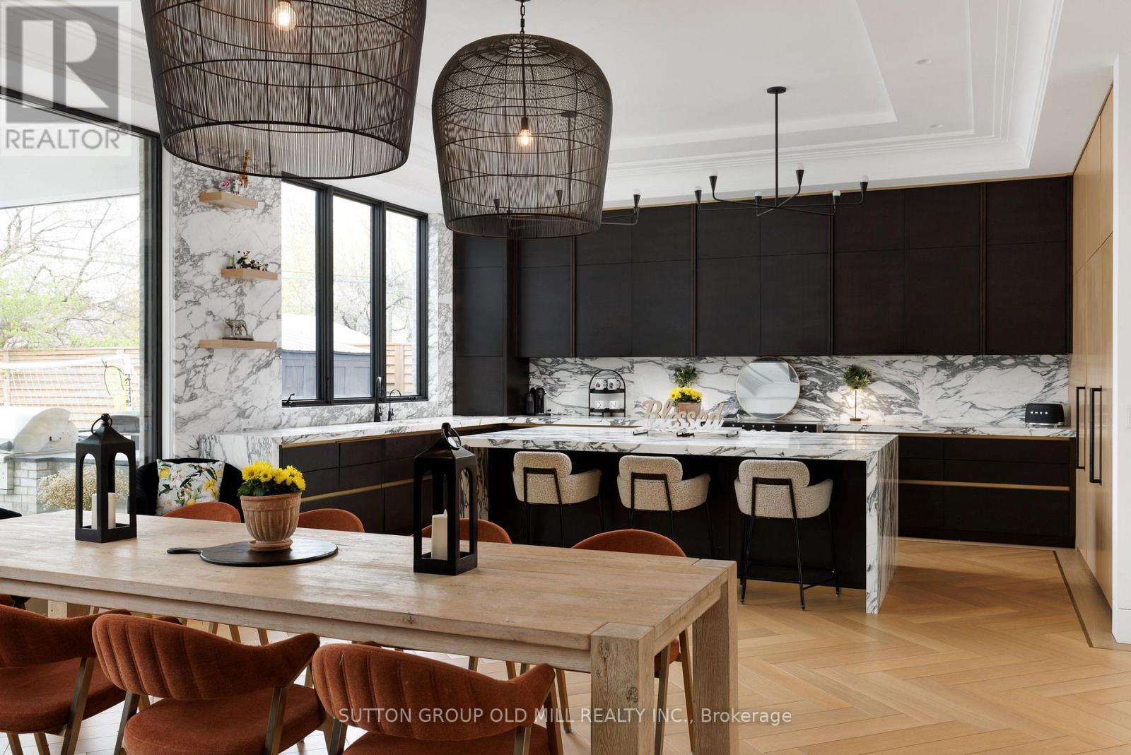 18 Blair Athol Crescent, Toronto, ON - Indoor Photo Showing Dining Room
