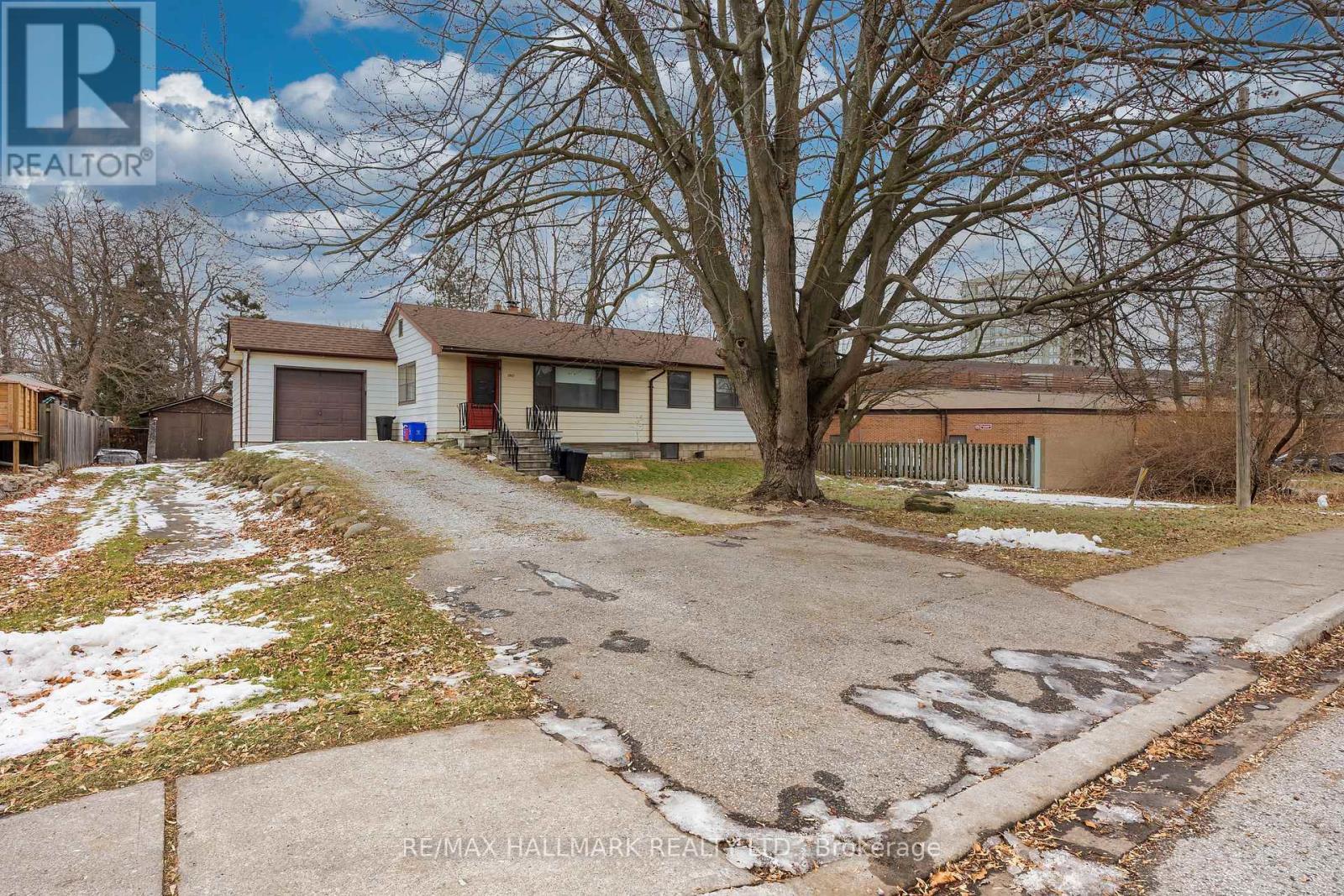 1911 Glenview Road, Pickering, ON - Outdoor