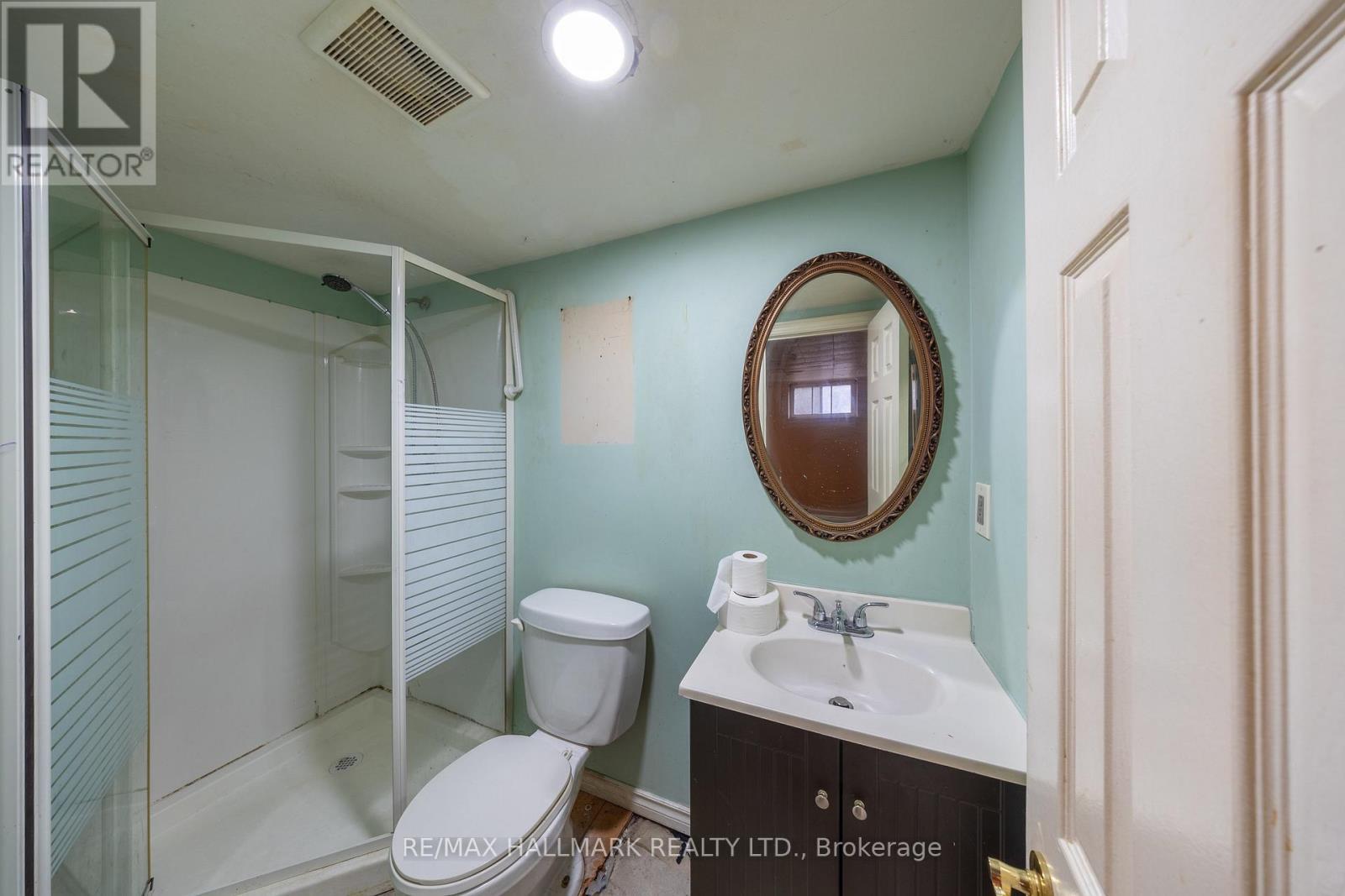 1911 Glenview Road, Pickering, ON - Indoor Photo Showing Bathroom