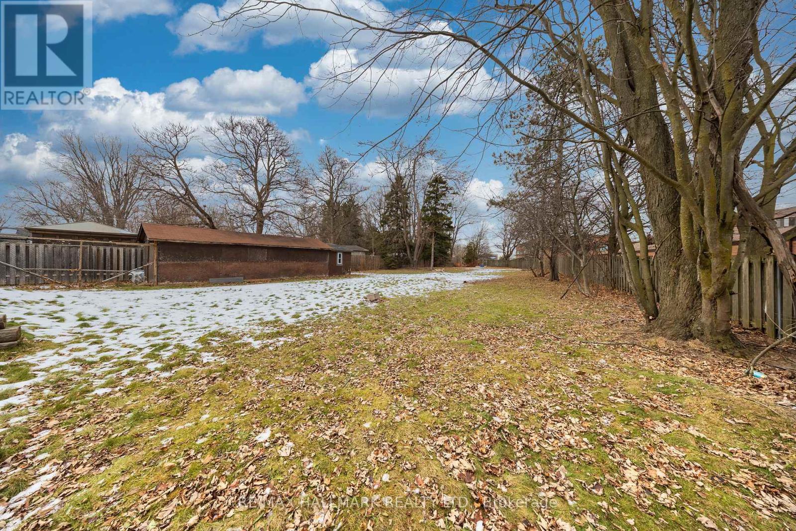 1911 Glenview Road, Pickering, ON - Outdoor