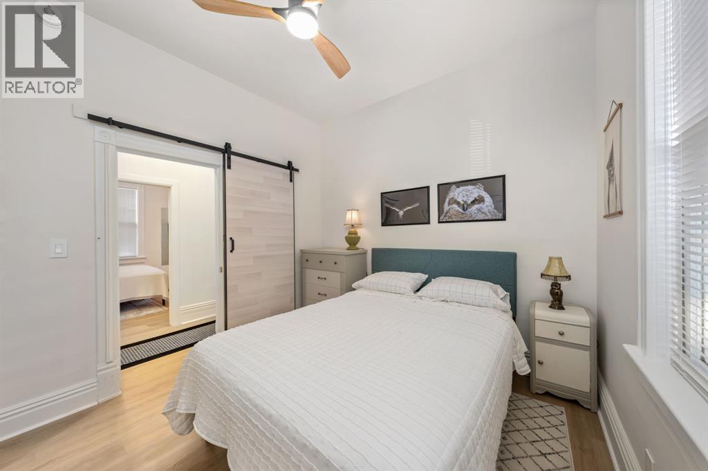 119 Christina Street South, Sarnia, ON - Indoor Photo Showing Bedroom