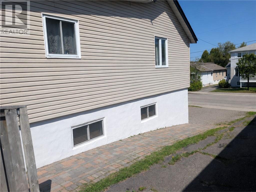 403 Queen Street, Sudbury, ON - Outdoor With Exterior