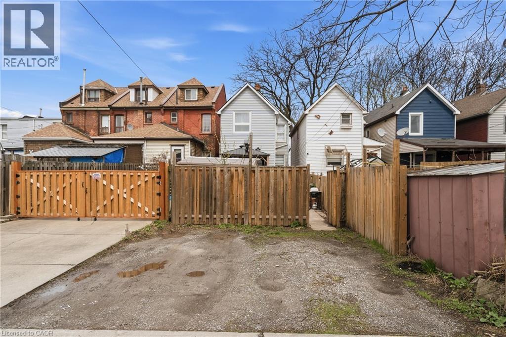 14 Mars Avenue, Hamilton, ON - Outdoor