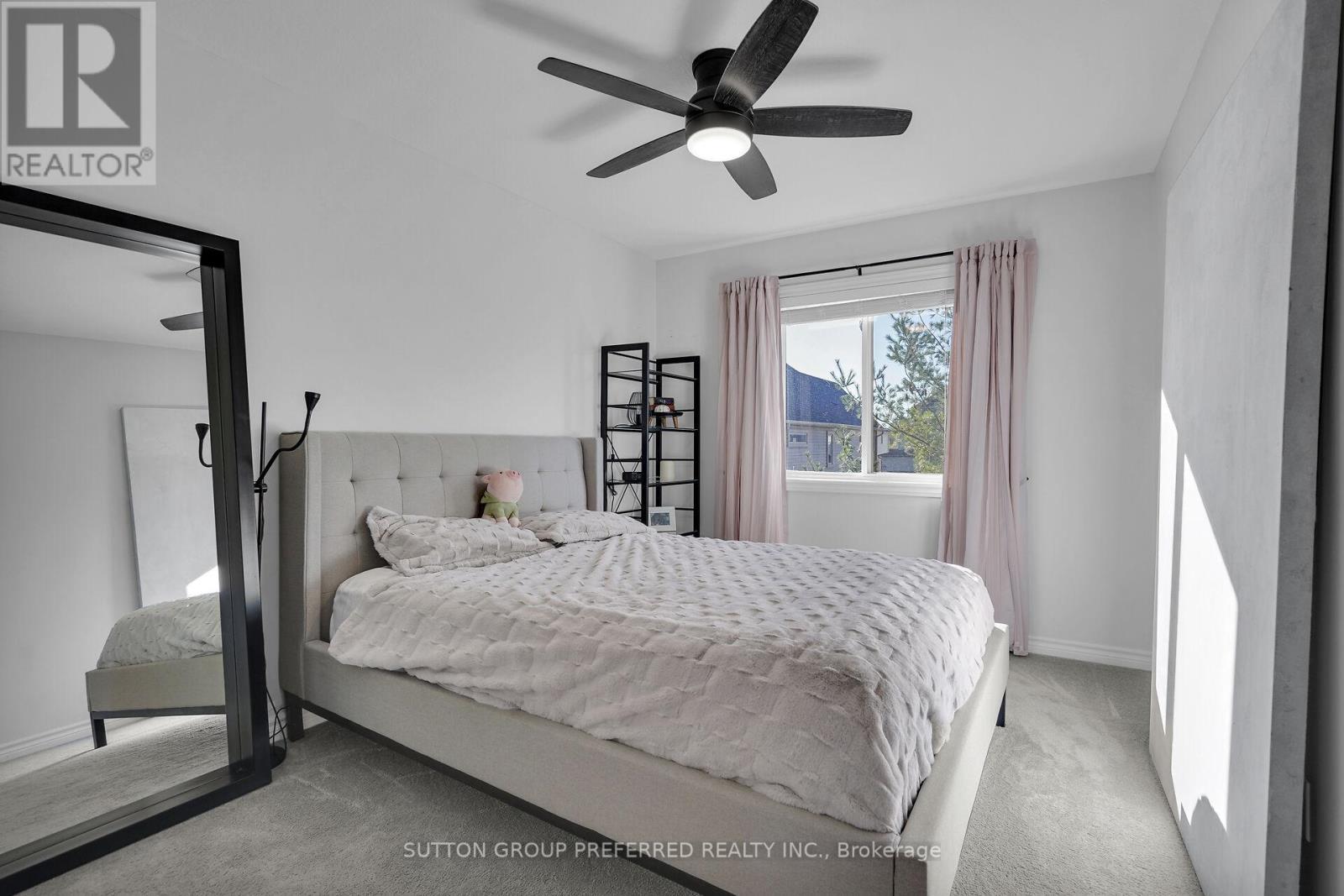 23 - 1924 Cedarhollow Boulevard, London North (North D), ON - Indoor Photo Showing Bedroom