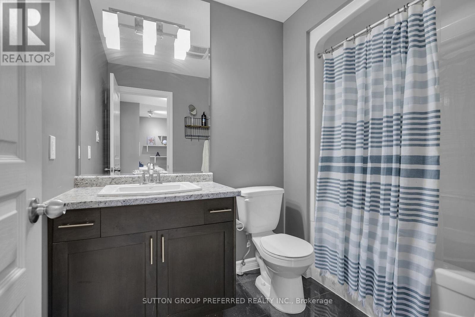 23 - 1924 Cedarhollow Boulevard, London North (North D), ON - Indoor Photo Showing Bathroom