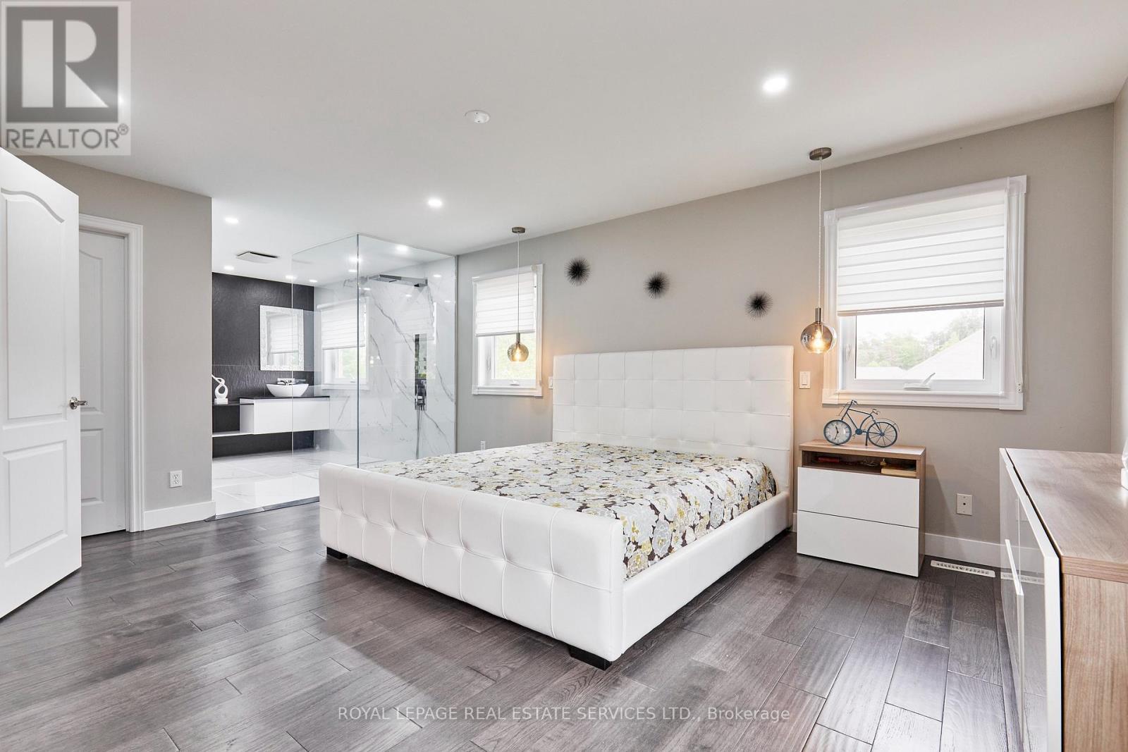 100 Walker Road W, Caledon, ON - Indoor Photo Showing Bedroom