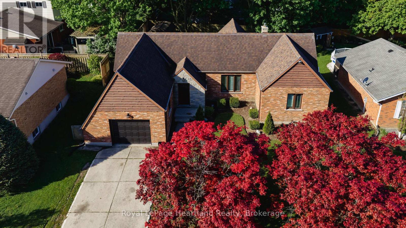6 Alexander Street, Huron East (Seaforth), ON - Outdoor