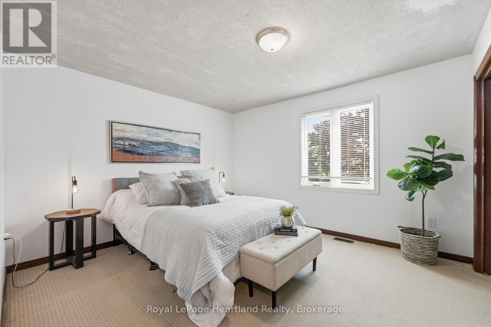6 Alexander Street, Huron East (Seaforth), ON - Indoor Photo Showing Bedroom