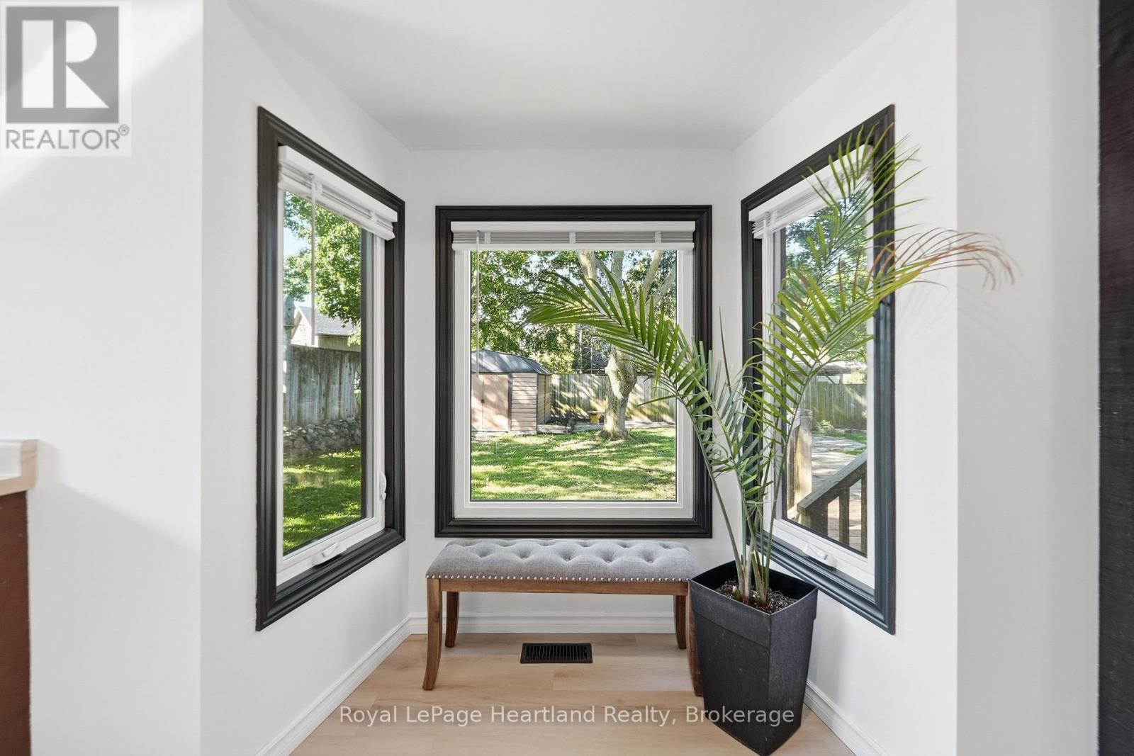 6 Alexander Street, Huron East (Seaforth), ON - Indoor Photo Showing Other Room