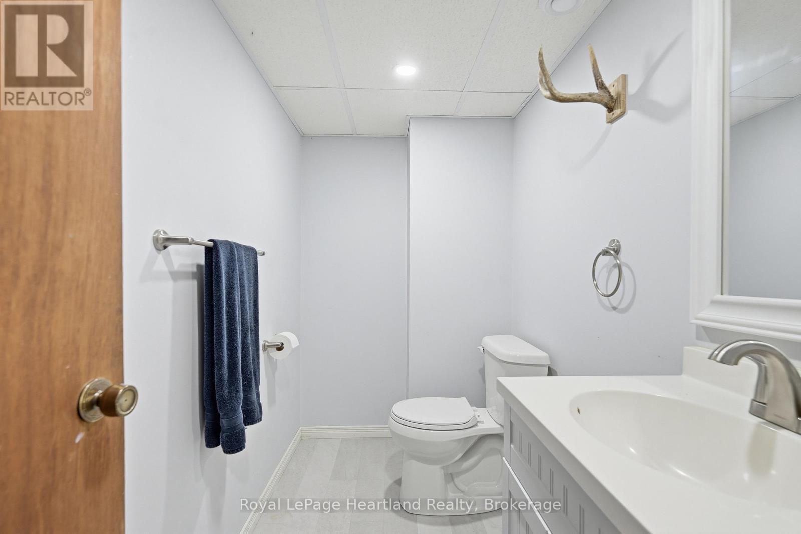6 Alexander Street, Huron East (Seaforth), ON - Indoor Photo Showing Bathroom