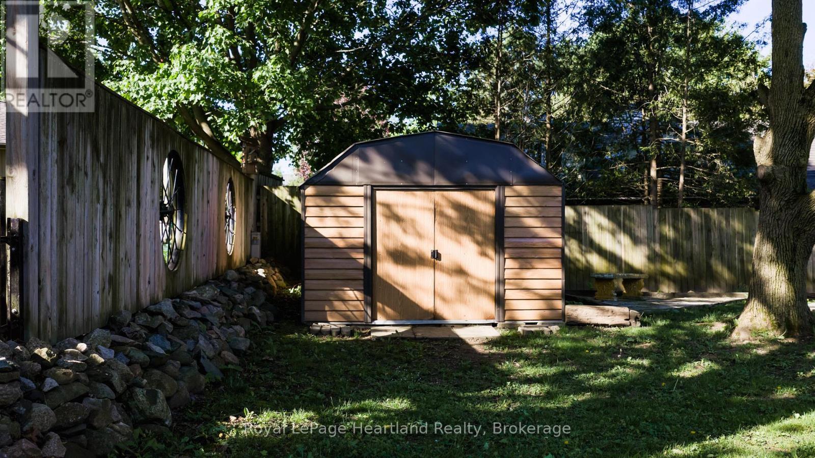 6 Alexander Street, Huron East (Seaforth), ON - Outdoor