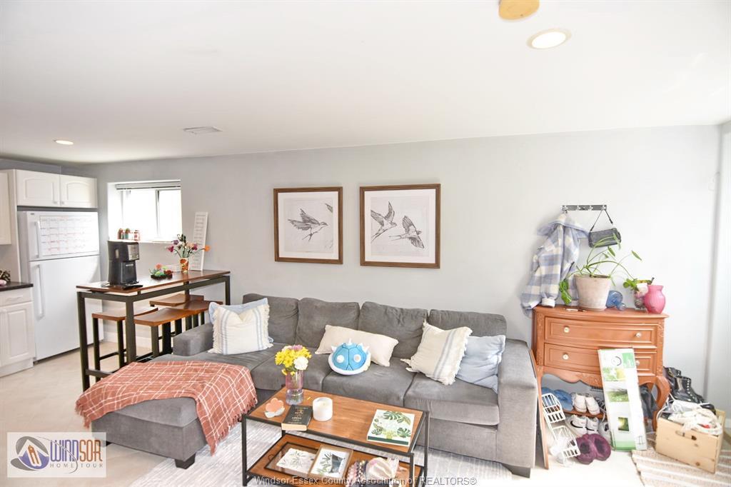 Lower Unit B-1003 Silverdale, Windsor, ON