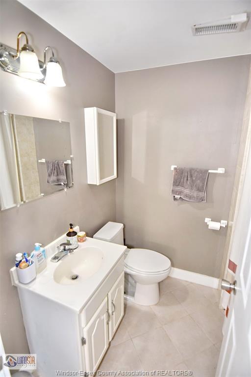 Lower Unit B-1003 Silverdale, Windsor, ON