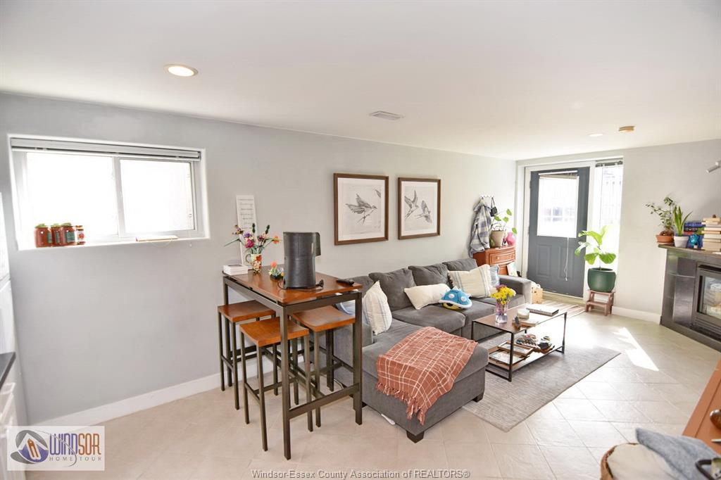 Lower Unit B-1003 Silverdale, Windsor, ON