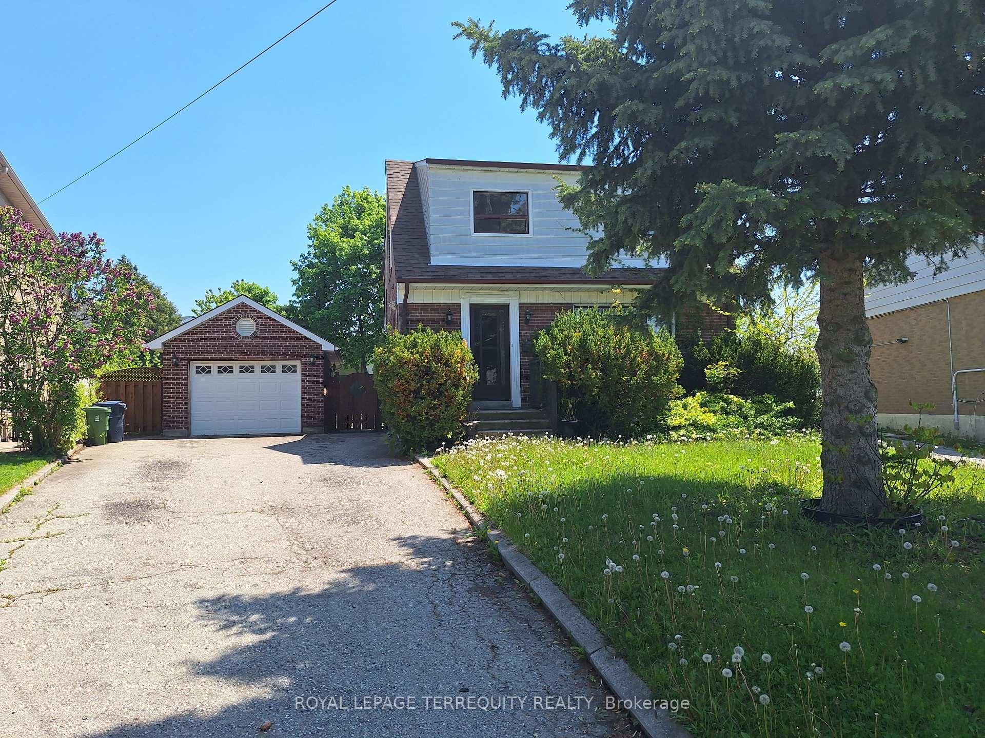 17 Compton Crescent, Toronto, ON - Outdoor