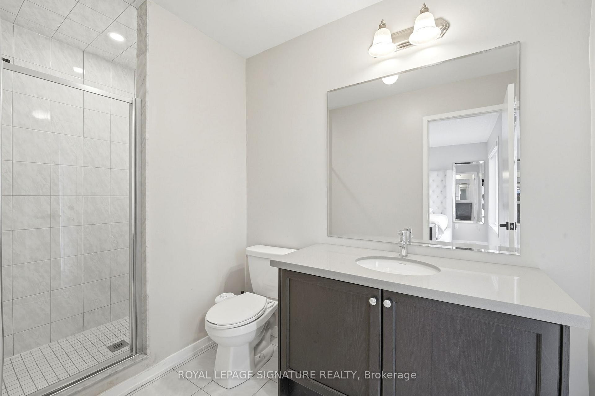 12 Heathrow Lane, Caledon, ON - Indoor Photo Showing Bathroom