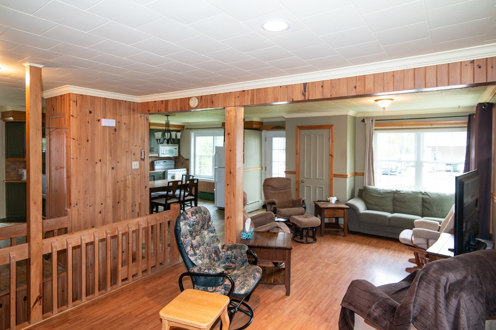 Living Room - 819 Rue Taché, Saint-Pascal, QC