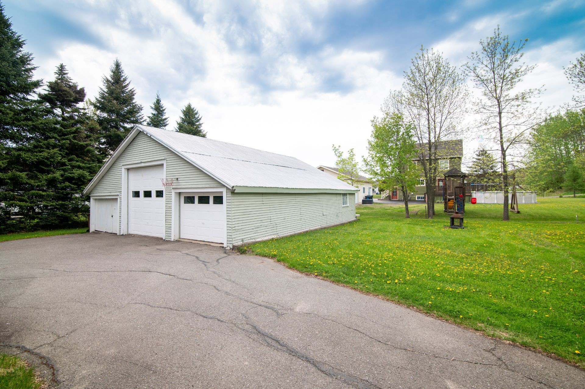 Garage - 819 Rue Taché, Saint-Pascal, QC