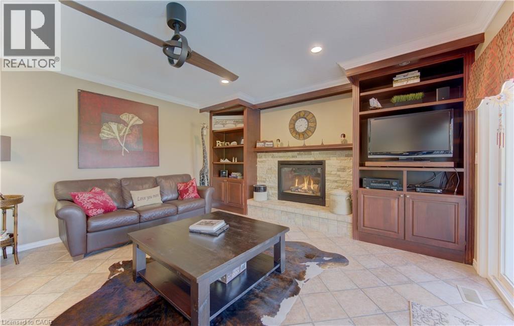 97 Manitoulin Crescent, Kitchener, ON - Indoor Photo Showing Living Room With Fireplace