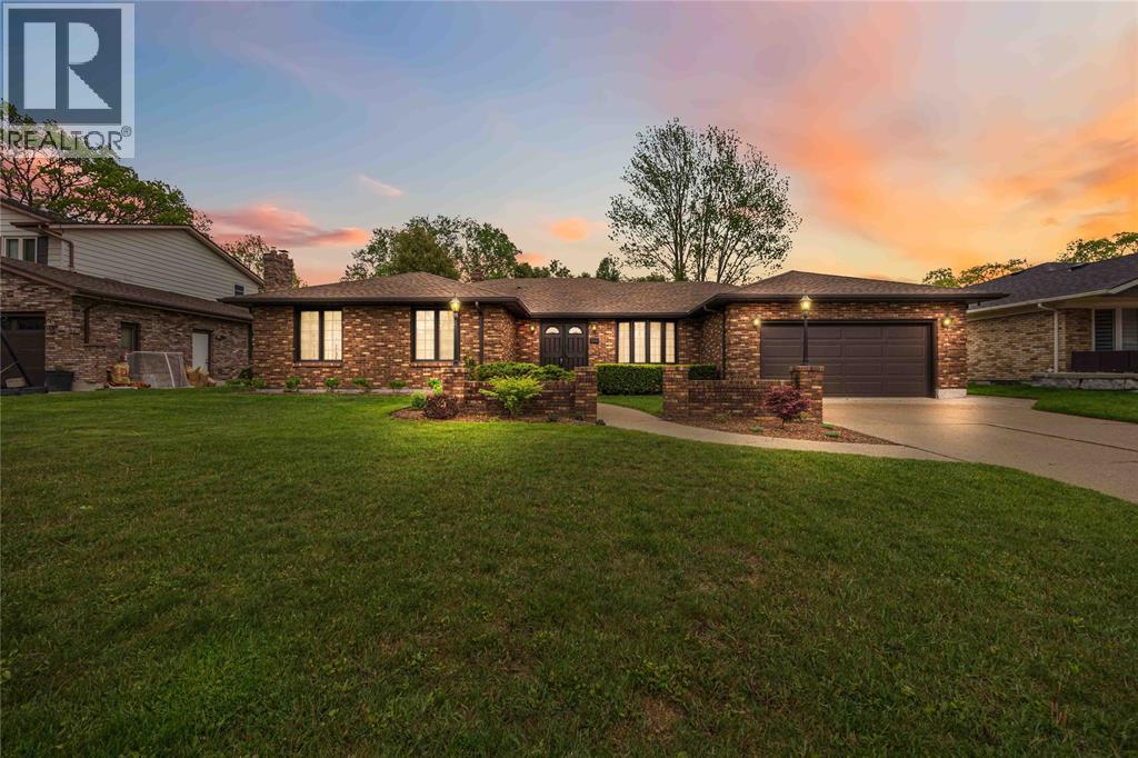 632 Esser Crescent, Sarnia, ON - Outdoor