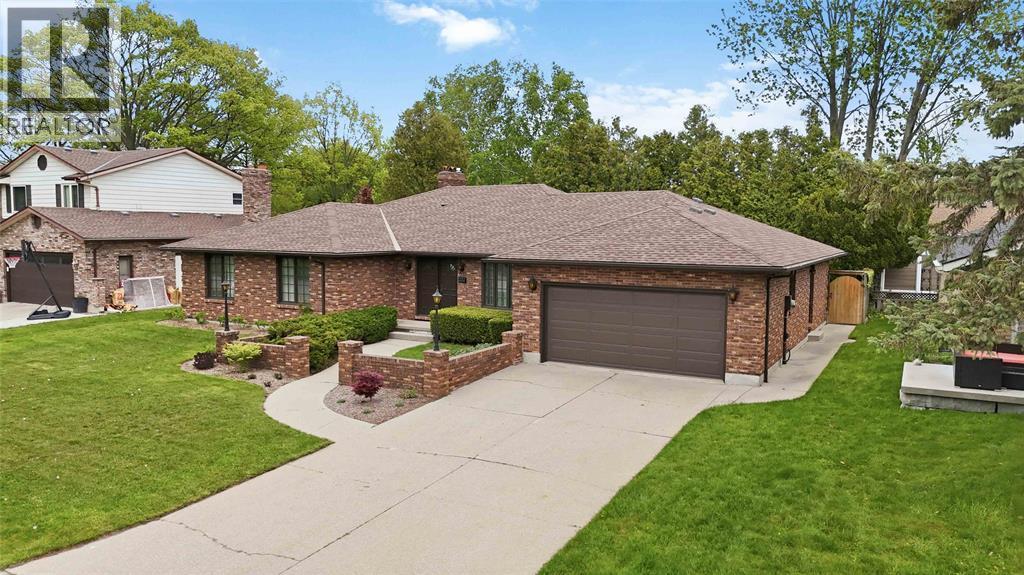 632 Esser Crescent, Sarnia, ON - Outdoor