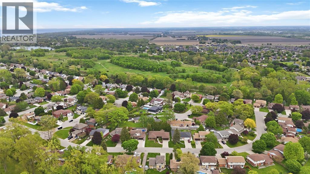 632 Esser Crescent, Sarnia, ON - Outdoor With View