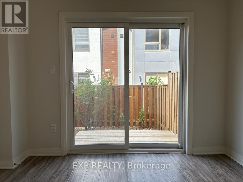 1663 Pleasure Valley Path, Oshawa, ON - Indoor Photo Showing Other Room