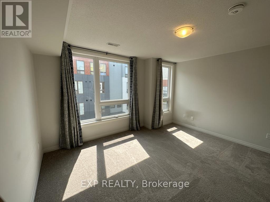 1663 Pleasure Valley Path, Oshawa, ON - Indoor Photo Showing Other Room