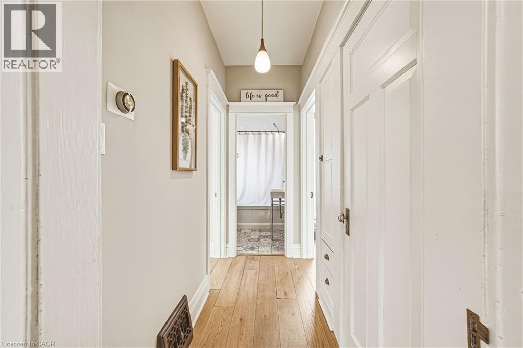 6 Nelles Boulevard, Grimsby, ON - Indoor Photo Showing Other Room