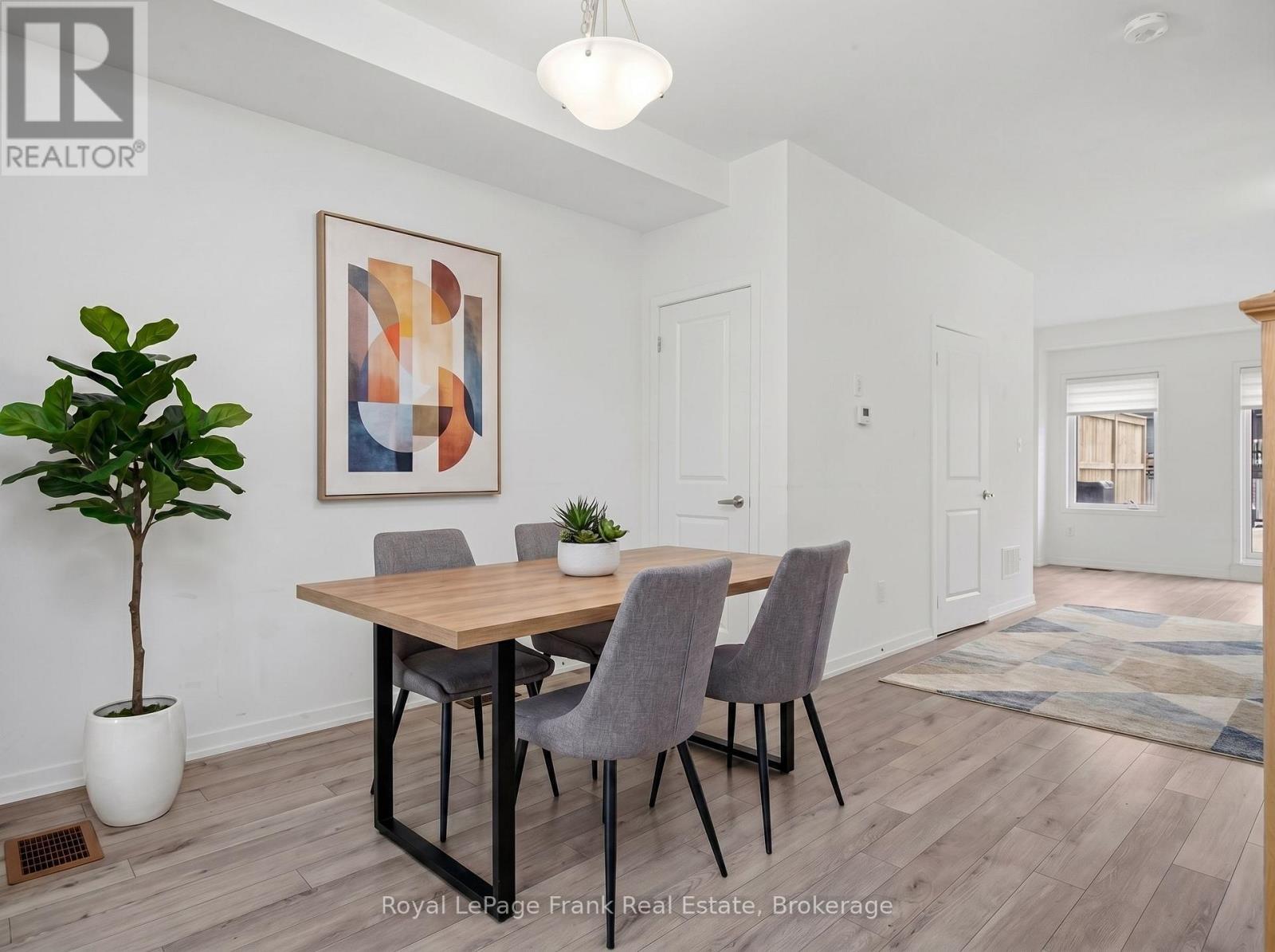 36 Bateson Street, Ajax (South West), ON - Indoor Photo Showing Dining Room