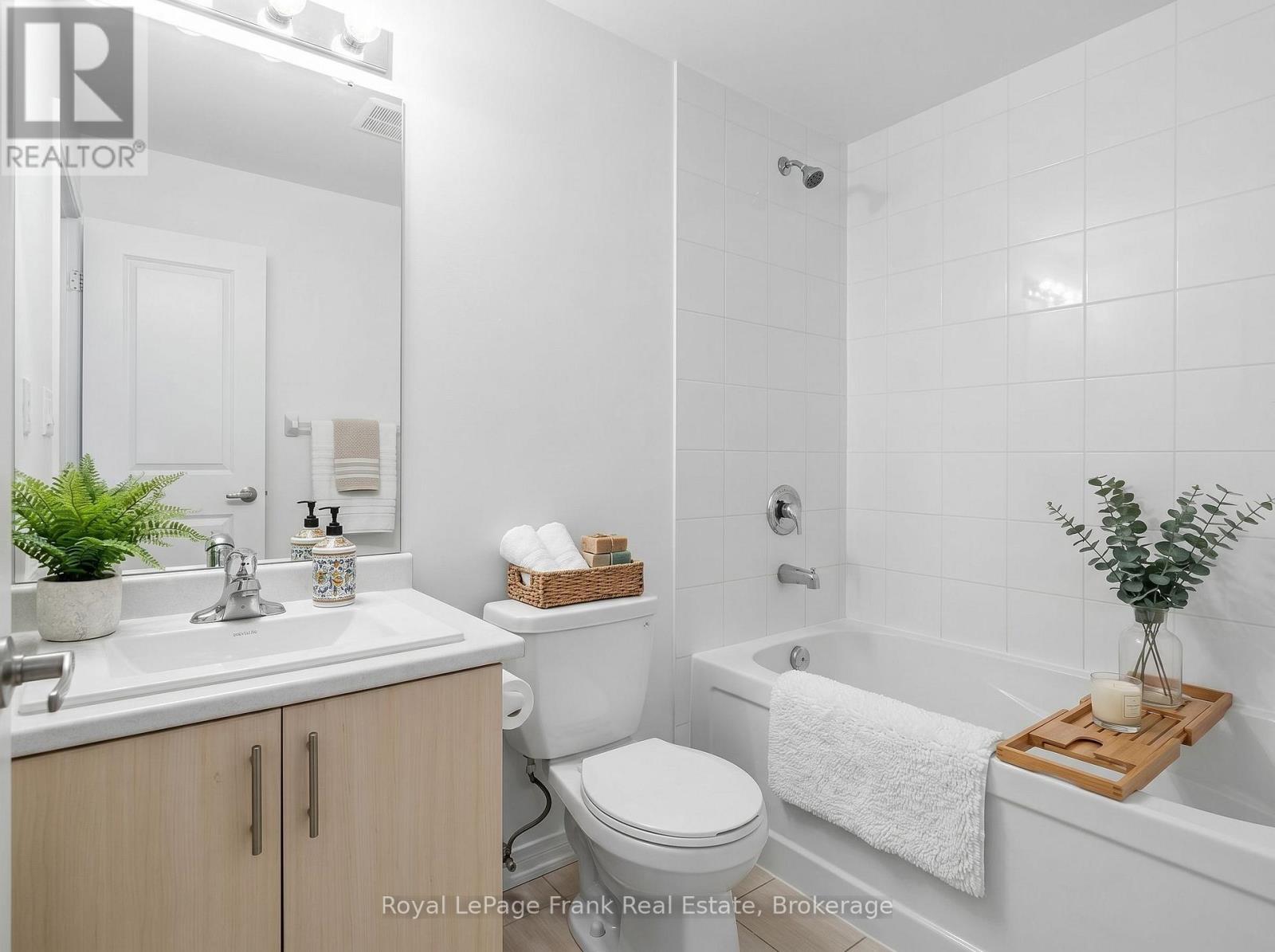 36 Bateson Street, Ajax (South West), ON - Indoor Photo Showing Bathroom