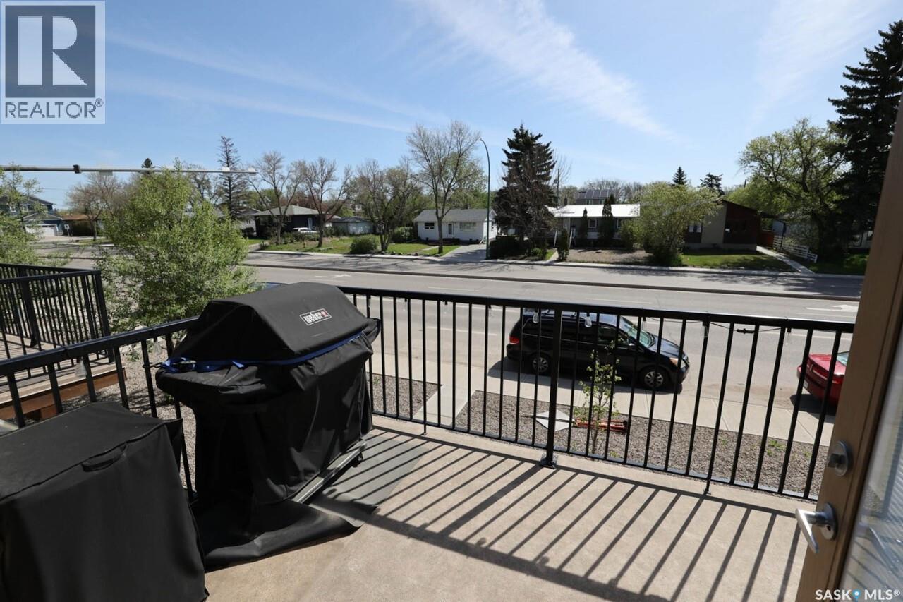 1456 Mccarthy Boulevard, Regina, SK - Outdoor With Balcony