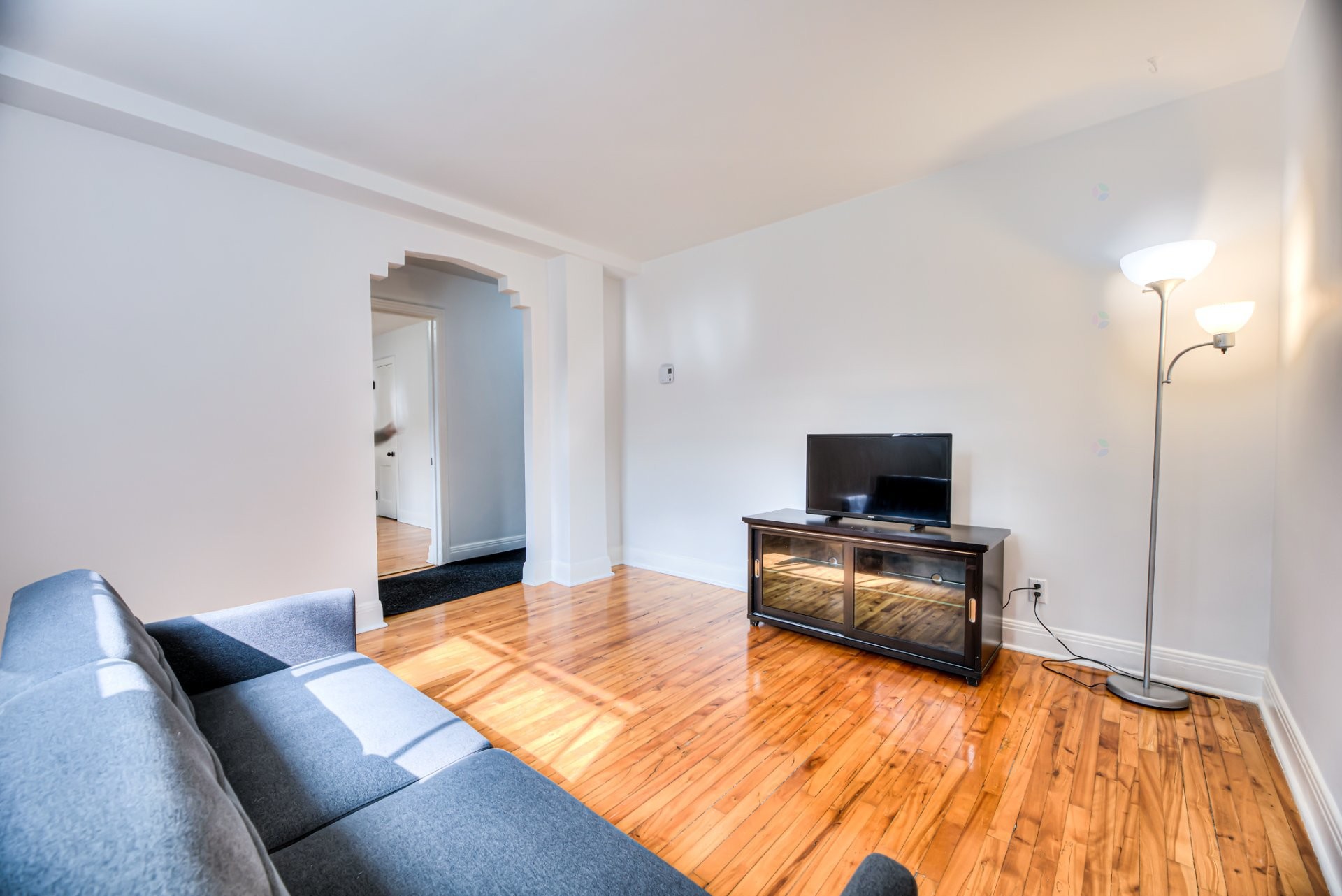 Living Room - 2887 Rue Mousseau, Montréal (Mercier/Hochelaga-Maisonneuve), QC - Indoor Photo Showing Living Room