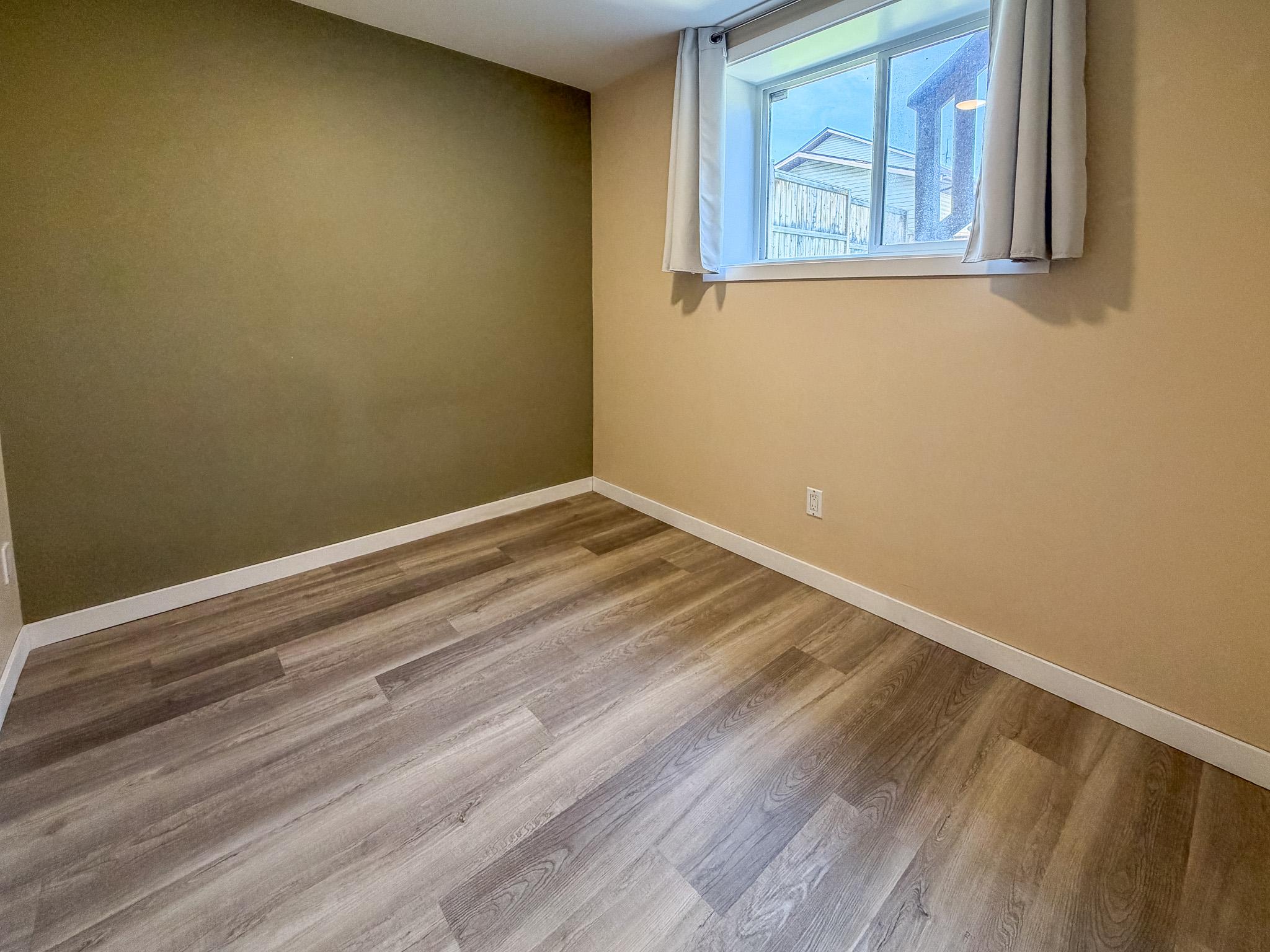 1417 21St Street, Cranbrook, BC - Indoor Photo Showing Other Room