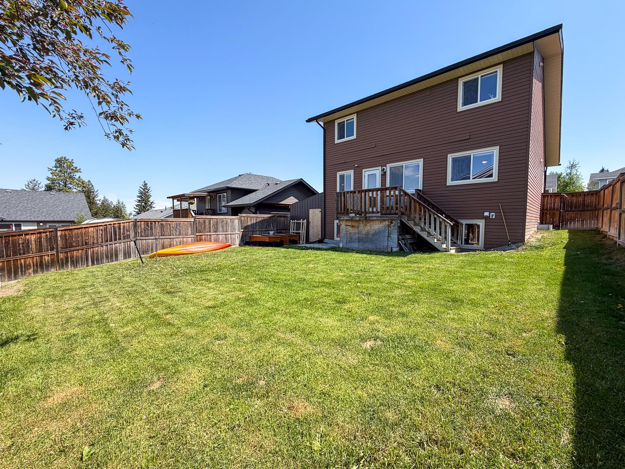 1417 21St Street, Cranbrook, BC - Outdoor