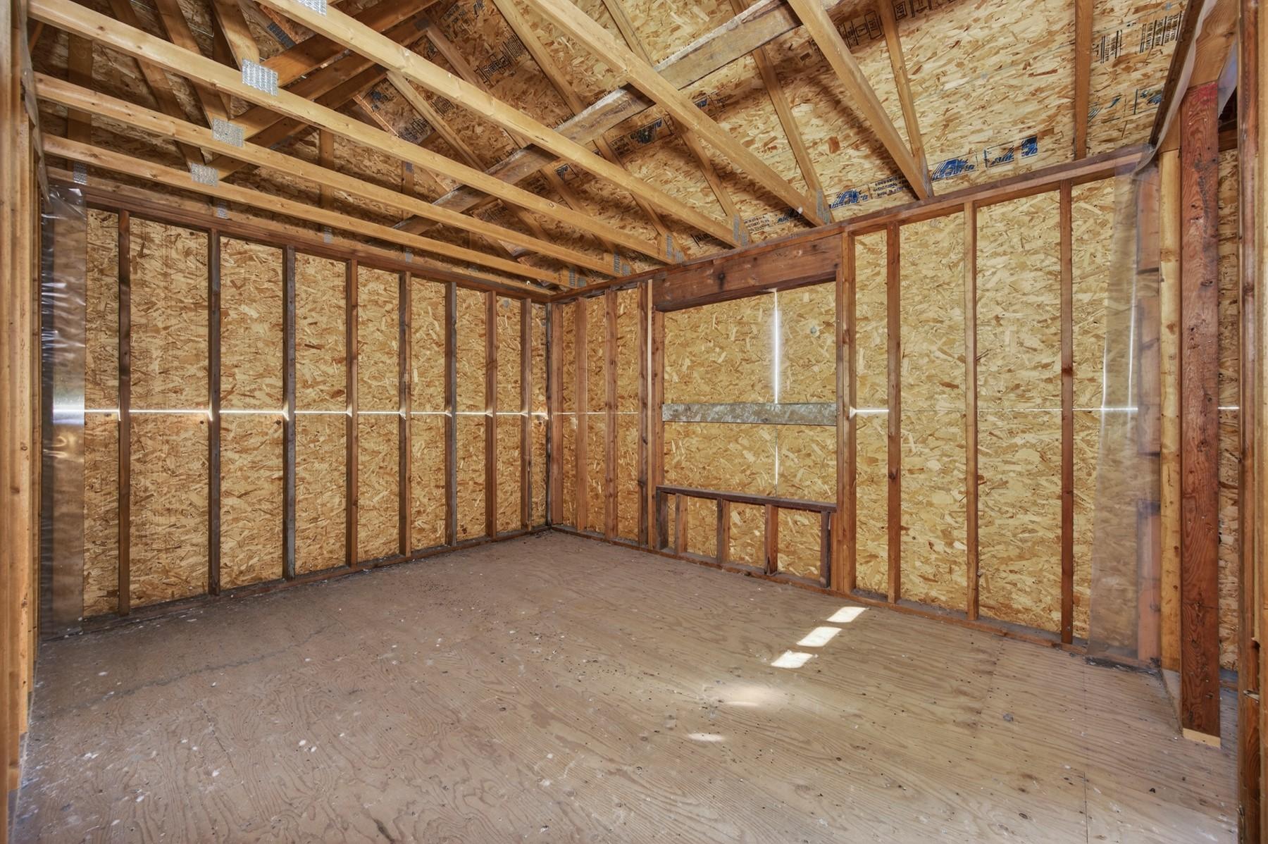 390 Marshall Road, Merritt, BC - Indoor