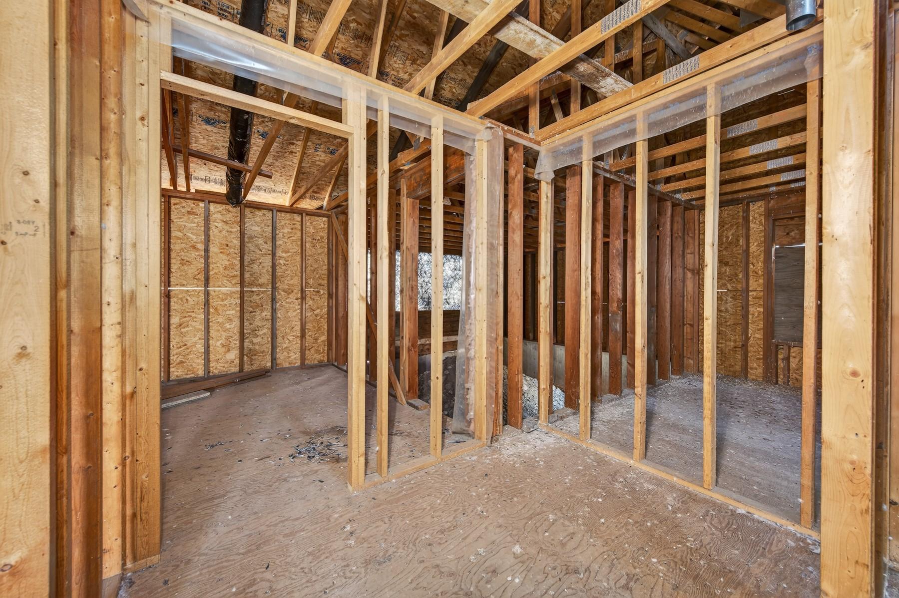 390 Marshall Road, Merritt, BC - Indoor Photo Showing Basement