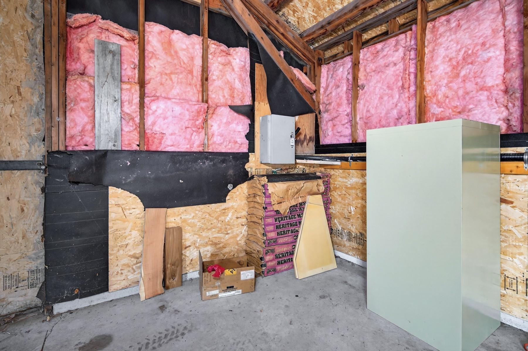 390 Marshall Road, Merritt, BC - Indoor